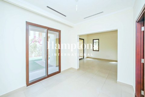 Villa en Lila, Arabian Ranches 2, Dubai, 5 dormitorios, 360.46364000 m², № 64485 - foto 11