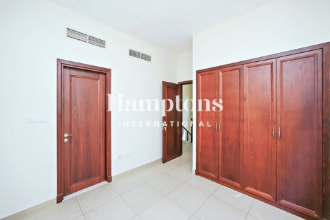 Villa en Lila, Arabian Ranches 2, Dubai, 5 dormitorios, 360.46364000 m², № 64485 - foto 5
