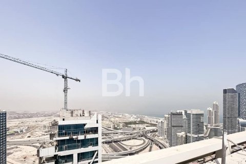 Купить квартиру в Джумейра Лейк Тауэрс, Дубай: 2 спальни, 243м², № 21585 - фото 1