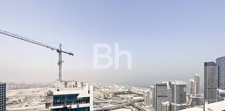 Apartment in Jumeirah Lake Towers, Dubai 2 bedrooms, 243 sq.m. № 21585