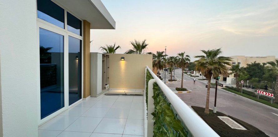 Townhouse in Dubai 3 bedrooms, 183.9 sq.m. № 42884