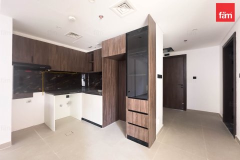 Building in Wadi Al Safa 2, Dubai 930.5 sq.m. № 42885 - photo 12