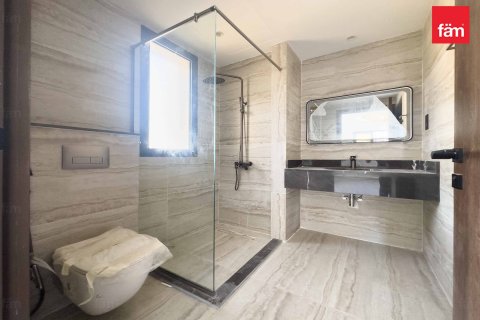 Building in Wadi Al Safa 2, Dubai 930.5 sq.m. № 42885 - photo 18