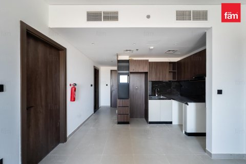 Building in Wadi Al Safa 2, Dubai 930.5 sq.m. № 42885 - photo 11