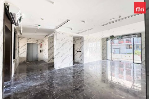 Building in Wadi Al Safa 2, Dubai 930.5 sq.m. № 42885 - photo 15