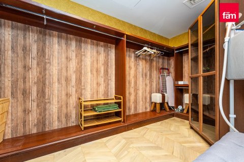 Снять в аренду квартиру в Пальме Джумейре, Дубай: 1 спальня, 121.3м², № 42883 - фото 4