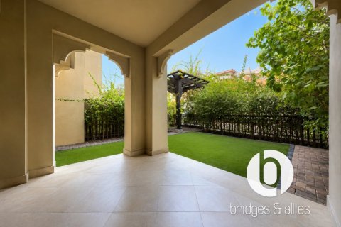 Apartment in Old Town, Dubai 1 bedroom, 135 sq.m. № 139314 - photo 8