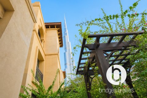 Apartment in Old Town, Dubai 1 bedroom, 135 sq.m. № 139314 - photo 9