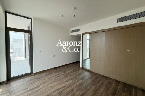 Villa in Al Furjan, Dubai 5 bedrooms, 570 sq.m. № 139311 - photo 16