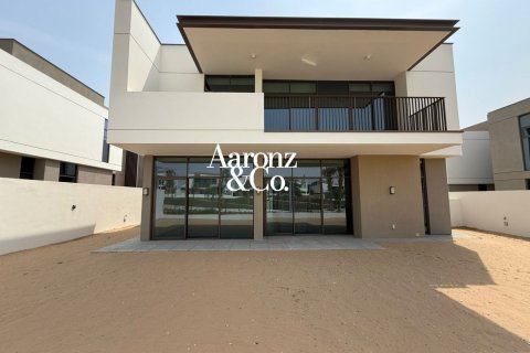 Villa in Al Furjan, Dubai 5 bedrooms, 570 sq.m. № 139311