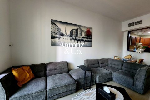 Apartment in Icon Tower 2, Jumeirah Lake Towers, Dubai 1 bedroom, 64 sq.m. № 139310 - photo 3