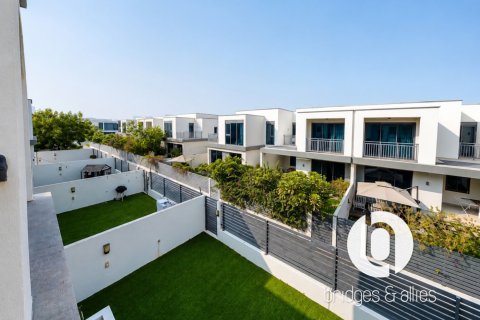 Villa en Dubai Hills Estate, Dubai, 4 dormitorios, 229 m², № 139313 - foto 10