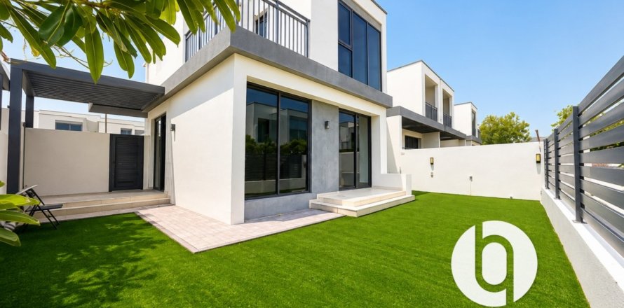 Villa en Dubai Hills Estate, Dubai, 4 dormitorios, 229 m², № 139313