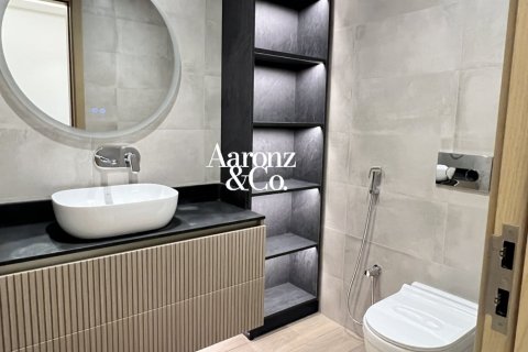 Apartment in Jumeirah Lake Towers, Dubai 1 bedroom, 128 sq.m. № 139309 - photo 15