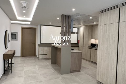 Apartment in Jumeirah Lake Towers, Dubai 1 bedroom, 128 sq.m. № 139309 - photo 8