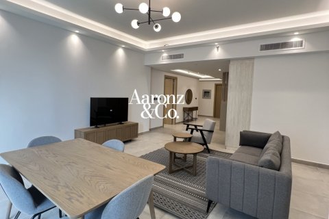 Apartment in Jumeirah Lake Towers, Dubai 1 bedroom, 128 sq.m. № 139309 - photo 3
