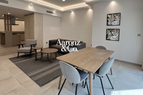 Apartment in Jumeirah Lake Towers, Dubai 1 bedroom, 128 sq.m. № 139309 - photo 2