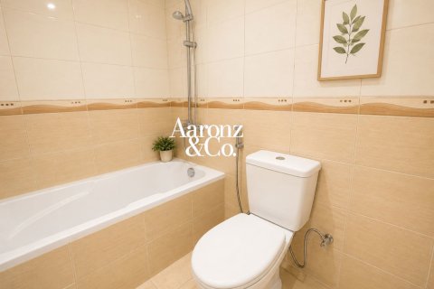 Apartment in Jumeirah Lake Towers, Dubai 1 bedroom, 86 sq.m. № 139312 - photo 8