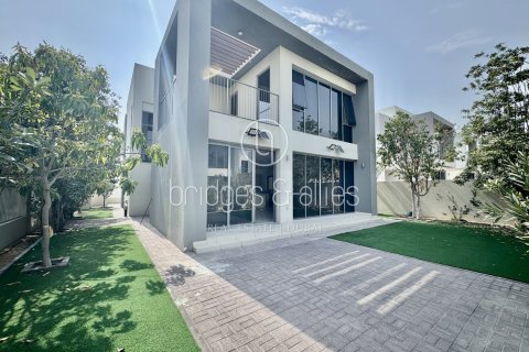 Villa à Dubai Hills Estate, Dubai, 4 chambres, 304.1 m², № 18297 - photo 1