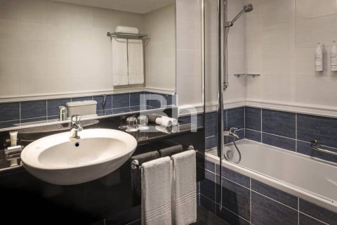 Hotel Apartment in Dubai Marina, Dubai 3 bedrooms, 220 sq.m. № 21399 - photo 7