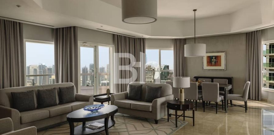 Hotel Apartment in Dubai Marina, Dubai 3 bedrooms, 220 sq.m. № 21399