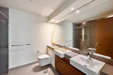 Apartment in Al Wasl, Dubai 3 bedrooms, 203 sq.m. № 134479 - photo 16