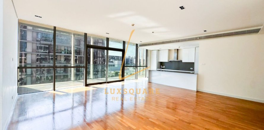 Apartment in Al Wasl, Dubai 3 bedrooms, 203 sq.m. № 134479