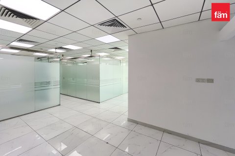 Bureau à Business Bay, Dubai, 176.6 m², № 124976 - photo 2