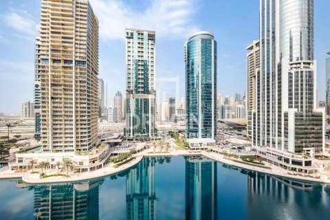 Apartamento en Jumeirah Lake Towers, Dubai, 1 dormitorio, 70 m², № 20893 - foto 3
