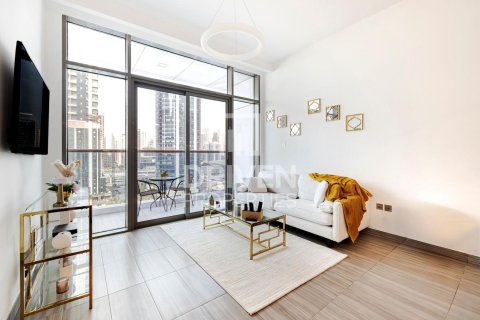 Apartamento en Jumeirah Lake Towers, Dubai, 1 dormitorio, 70 m², № 20893 - foto 1