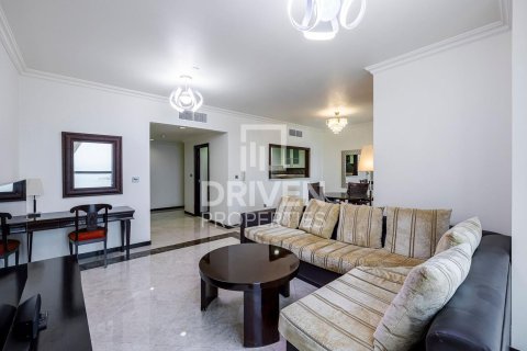 Apartment in Murjan, Jumeirah Beach Residence, Dubai 2 bedrooms, 136 sq.m. № 20895 - photo 1
