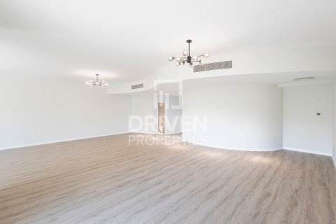 فيلا في Al Barsha 1, البرشاء, دبي 4 غرف نوم, 335 م² رقم 20892 - صورة 2