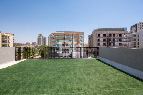Villa in Dubai 5 bedrooms, 253 sq.m. № 22106 - photo 21