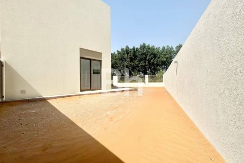 فيلا في Dubai Land, دبي 4 غرف نوم, 351 م² رقم 22105 - صورة 23