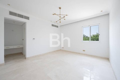 Villa in Arabian Ranches, Dubai 6 bedrooms, 613 sq.m. № 22104 - photo 5