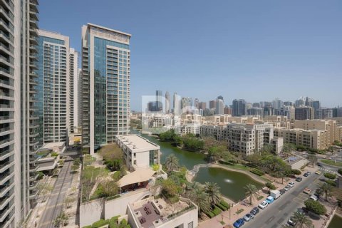 Apartment in The Views, Dubai 2 bedrooms, 127 sq.m. № 22103 - photo 2