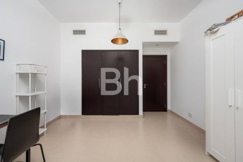 Apartment in The Views, Dubai 2 bedrooms, 127 sq.m. № 22103 - photo 9