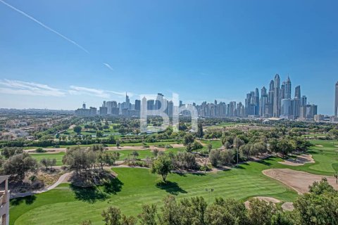 Apartment in The Views, Dubai 2 bedrooms, 127 sq.m. № 22103 - photo 1