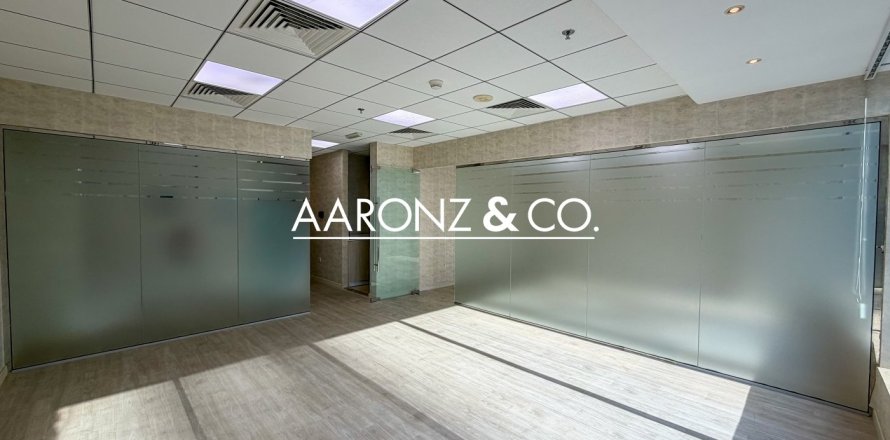 Офис в Bayswater, Бизнес-Бэй, Дубай, 70м², № 90682
