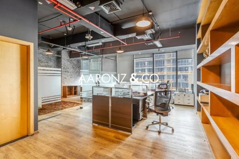 Снять в аренду офис в Bayswater, Бизнес-Бэй, Дубай: 70м², № 90681 - фото 3
