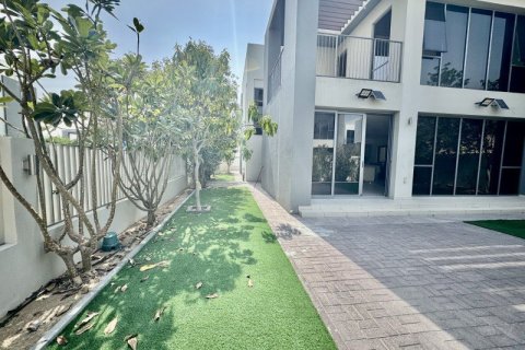 Купить виллу в Дубай Хилс Эстейт, Дубай: 4 спальни, 473м², № 90692 - фото 10