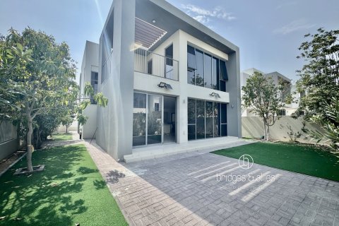 Вилла в Дубай Хилс Эстейт, Дубай, 4 спальни, 473м², № 90692