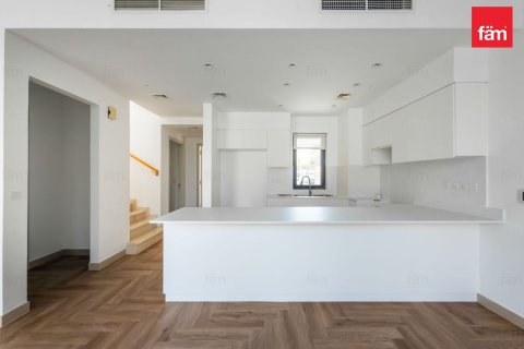 Townhouse in Dubai Hills Estate, Dubai 4 bedrooms, 228.7 sq.m. № 124395 - photo 5