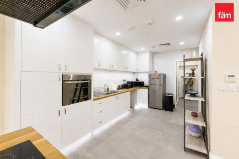 Townhouse in Dubai 3 bedrooms, 160.6 sq.m. № 124394 - photo 12