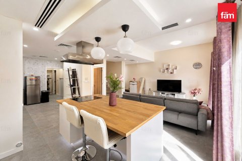 Townhouse in Dubai 3 bedrooms, 160.6 sq.m. № 124394 - photo 7