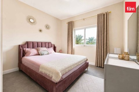 Townhouse in Dubai 3 bedrooms, 160.6 sq.m. № 124394 - photo 13