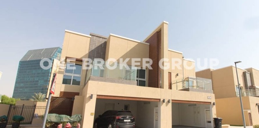 Villa à Al Barsha, Dubai, 3 chambres, 234.7 m², № 732