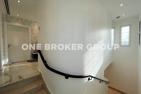 Villa in Jumeirah Village Triangle, Dubai 2 bedrooms, 659.6 sq.m. № 738 - photo 10