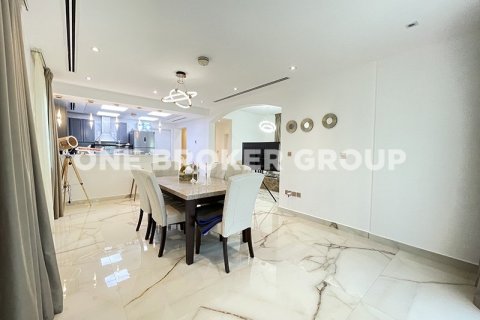 Villa in Jumeirah Village Triangle, Dubai 2 bedrooms, 659.6 sq.m. № 738 - photo 7