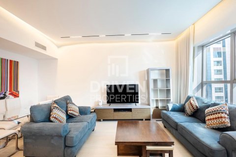 Apartment in Jumeirah Lake Towers, Dubai 2 bedrooms, 106 sq.m. № 64894 - photo 2